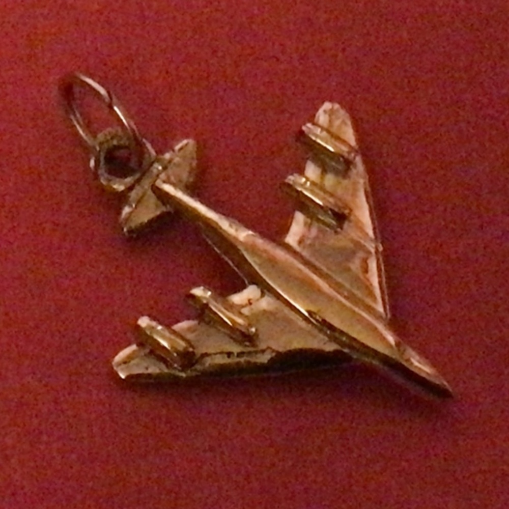 14k yg plane charm